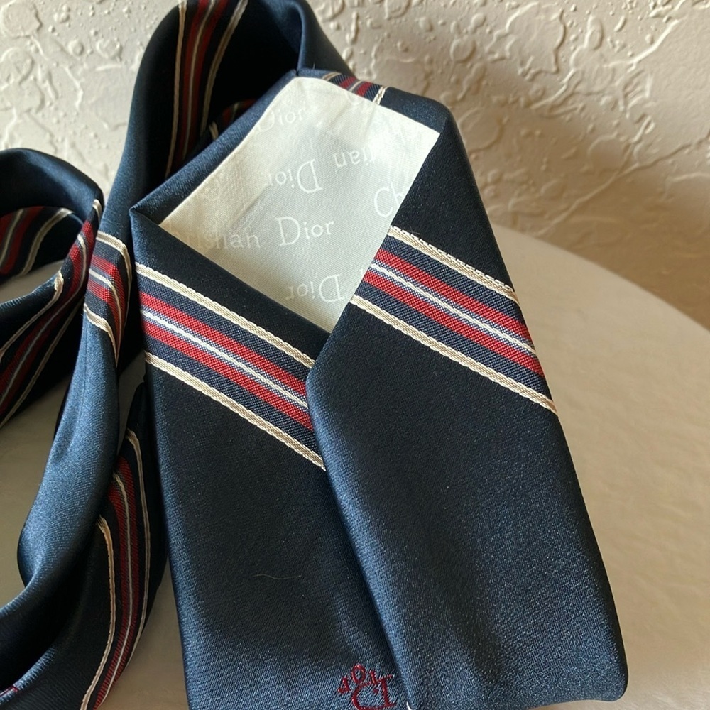 Christian Dior: Classic Navy Striped Tie- Made in USA - Picture 15 of 16